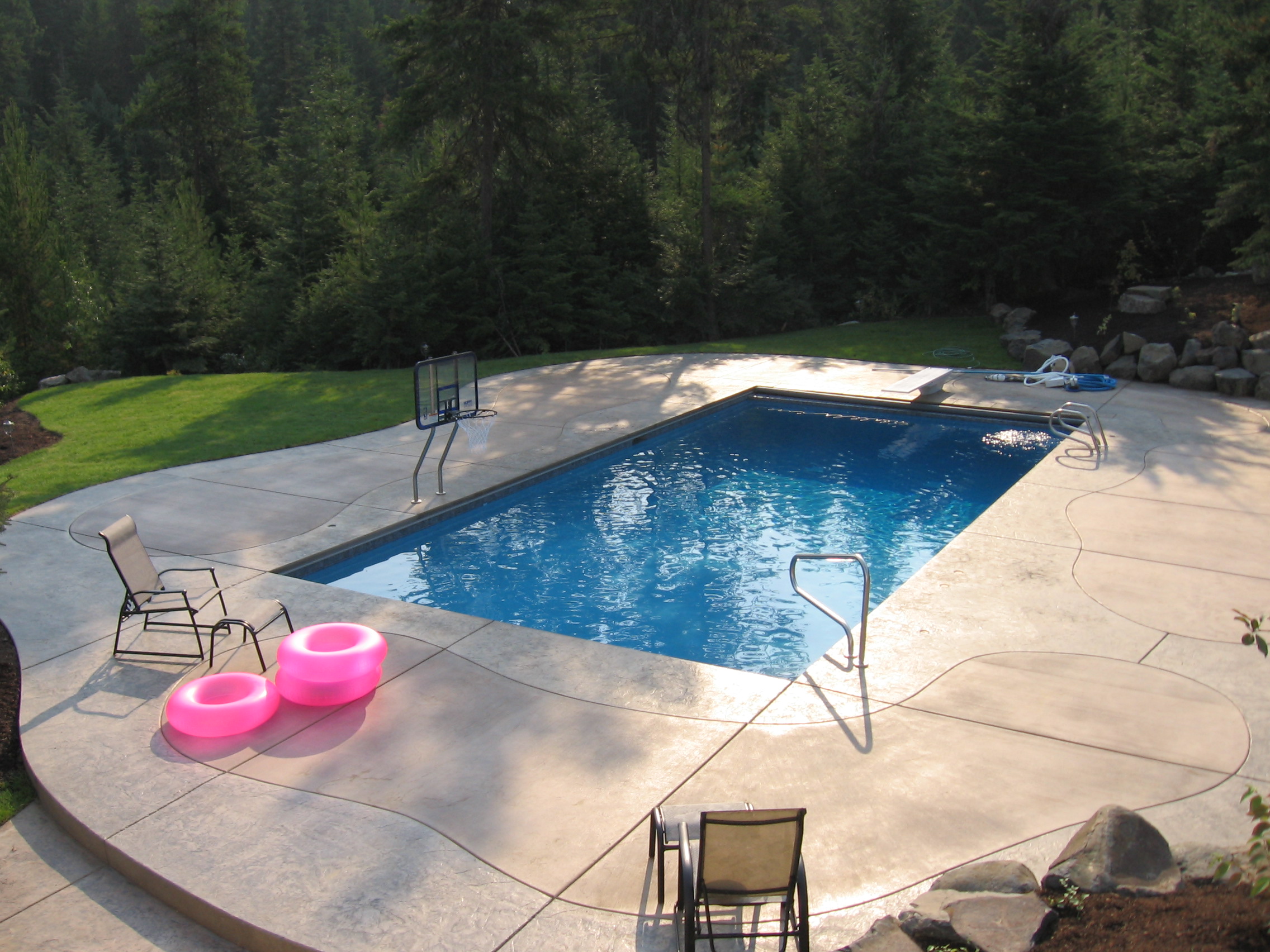 Spring Splashdown: Transform Your Backyard with Pool World’s Premier Pool Building and Installation Services!